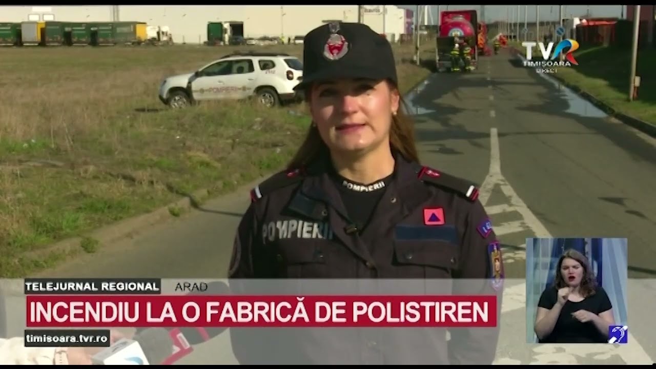 Incendiu de amploare la o fabrică de polistiren de la marginea Aradului #StiriRegionale