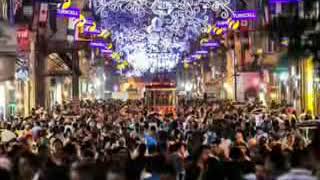 Beyoglu Taksim Tarlabasi Geldi Catti Yine Yilbasi 2018