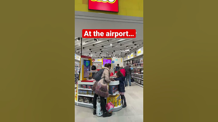 LEGO store at the airport! #legostarwars #lego #legoaddict #legocity #legostore #legoaddiction #moc