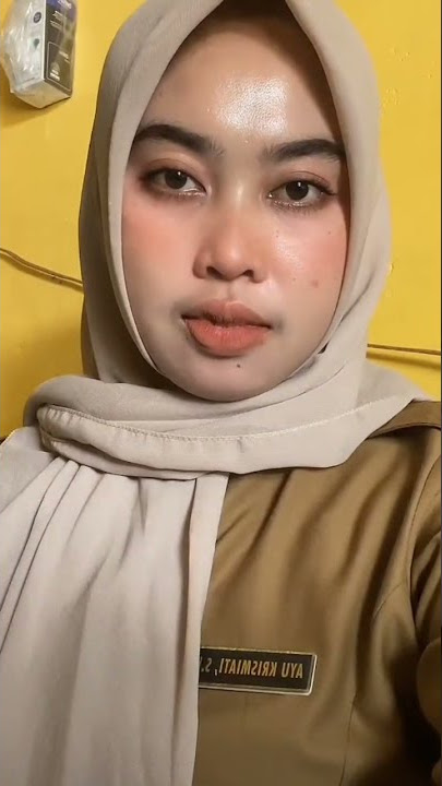 Bibir kena gigit semut #gurucantik #ayuu