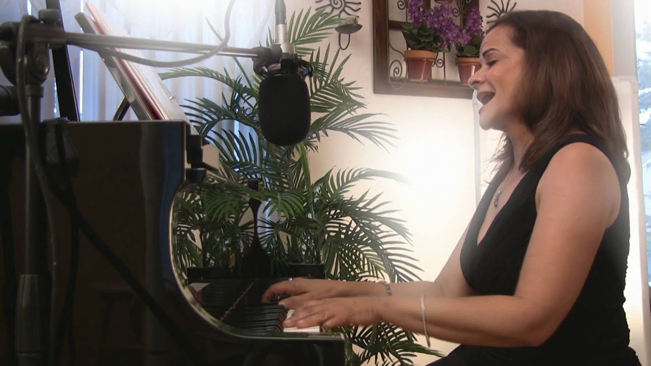 Obsesion by Pedro Flores