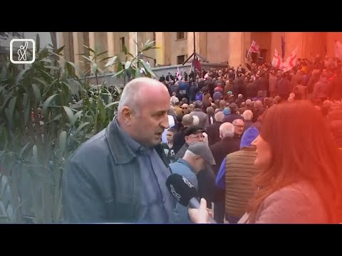 პრორუსული დაჯგუფების, „ალტ-ინფოს“ მხარდამჭერი ფორმულას ჟურნალისტს ჩართვისას ხელს უშლის