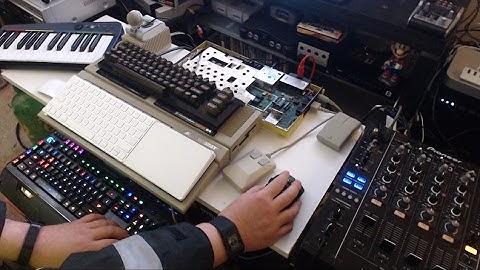 🎶 Commodore 64 - MSSIAH MIDI Synthesizer Cartridge (Live)