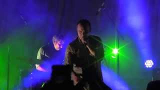 FUTURE ISLANDS: &quot; Swept Inside&quot;, Live @ Future Islands 1000