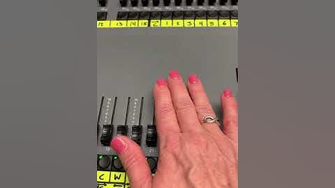 How to record a cue on the light board!