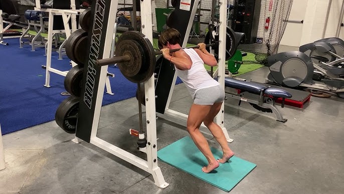 Smith Machine Sissy Squat 