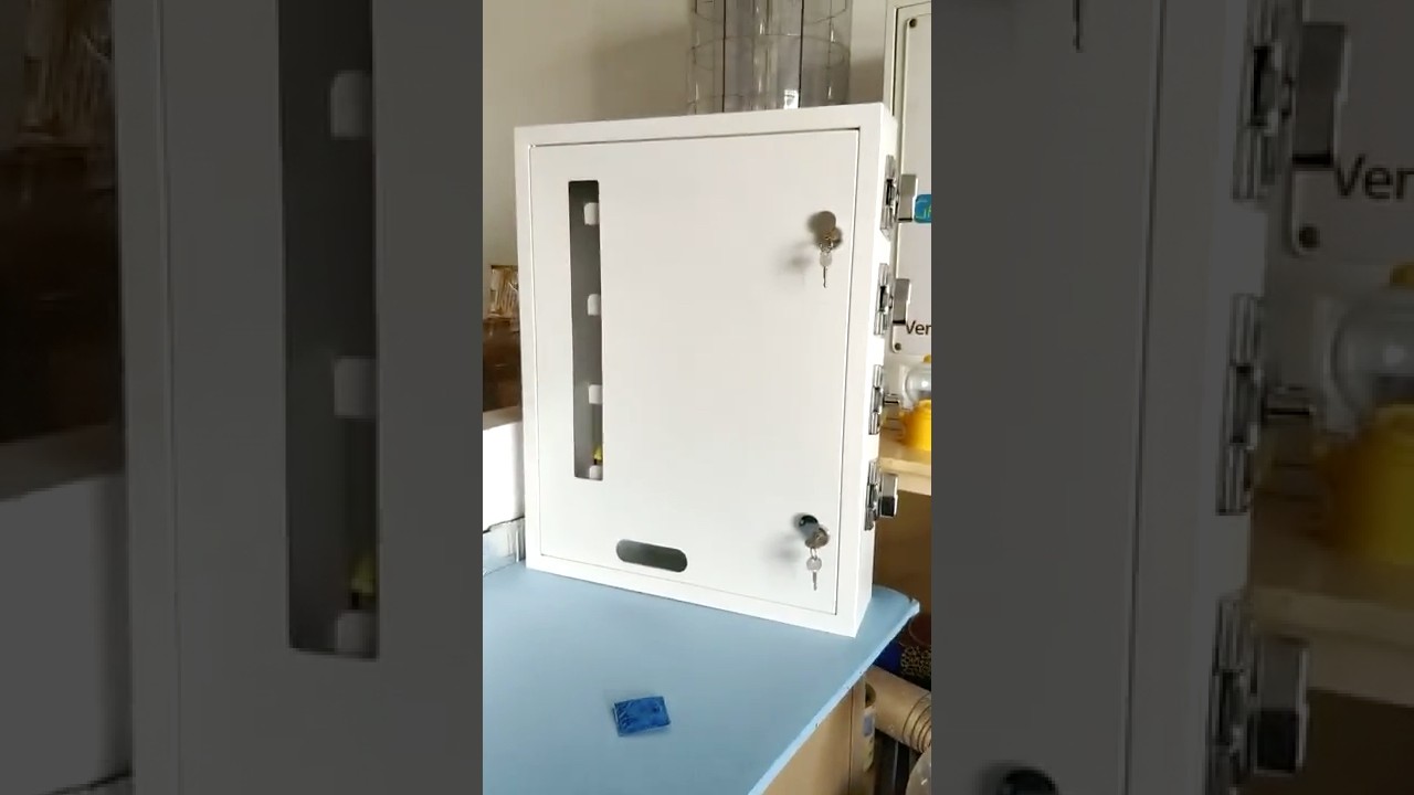 TR644 - Wall Mounted Mechanical Vending Machine