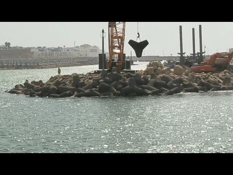 أشغال ميناء مدينة أصيلة هل سينحل مشكل ولوج القوارب أم سيزيد