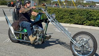 Download Lagu Paul Sr. Leads pack of bikers into the OCC Roadhouse Barracuda Harley-Davidson  MP3