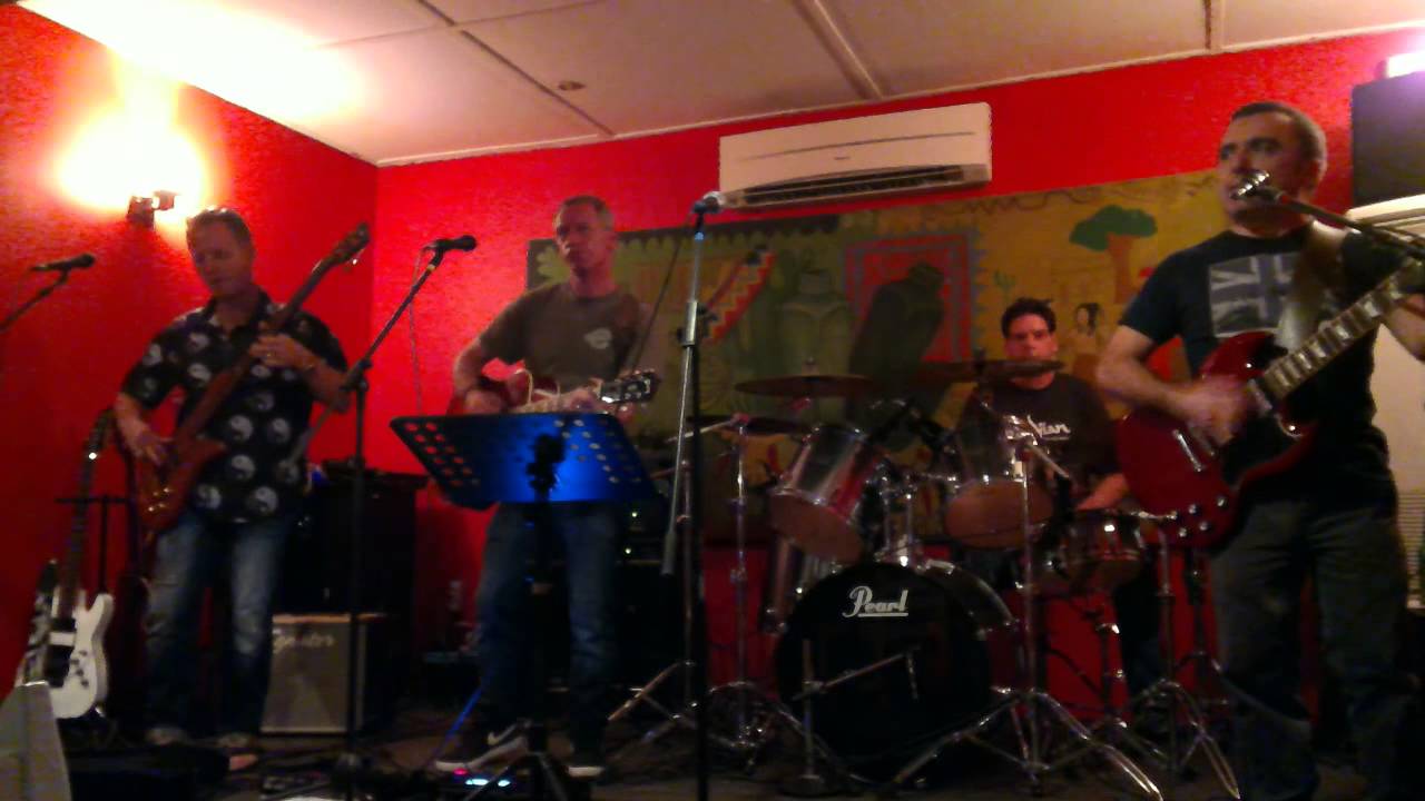 camera iphone 8 plus apk Hotel California RD Bottles 26OCT15 Set 1