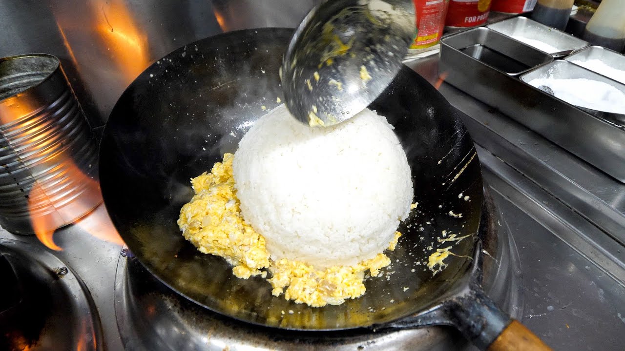 ８００円ランチを注文すると自動的に炒飯と唐揚げ食べ放題が付いてくる奇跡の無料バイキング中華丨Egg Fried Rice-Wok Skills In Japan