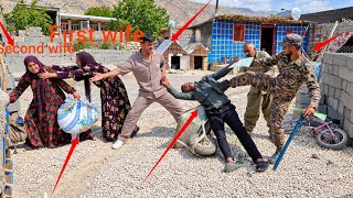 🚨 Batool Called the Police! Farhad and His Wife Must Leave the House! 😱🏠👮‍♂️