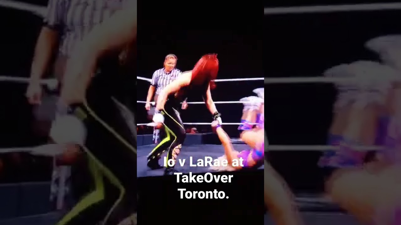 A spot from NXT Takeover Toronto. Great match ladies ❤️👏🏾👏🏾👏🏾