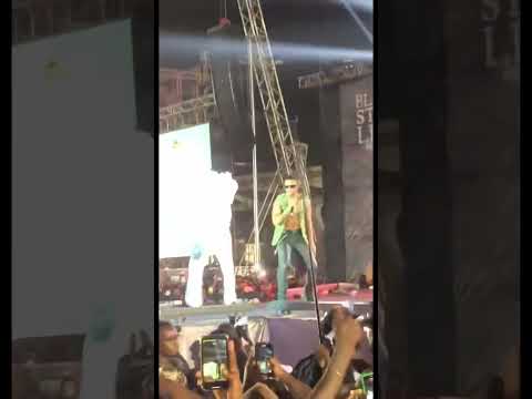 Vic Mensah performed with kwesi Arthur @ the blackstarline festival