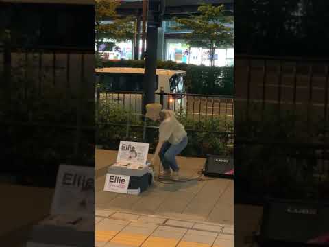 Ellie 「Squall」 大阪駅 ルクア前