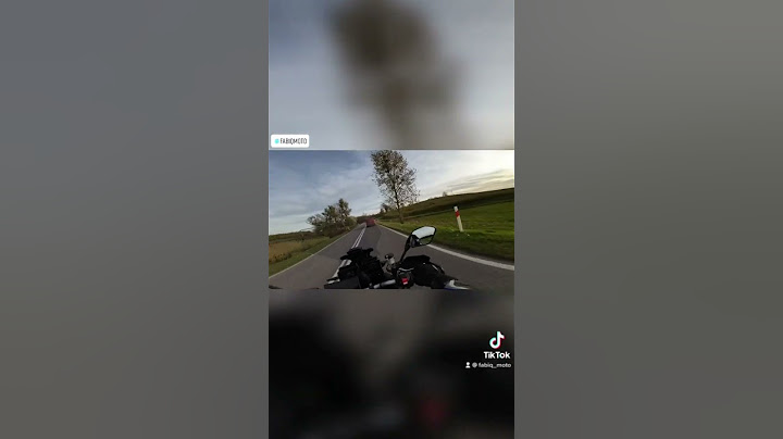 Idzie środkiem drogi! Pijany? #stopcham #Fabiqmoto #motocykl #motocyklista