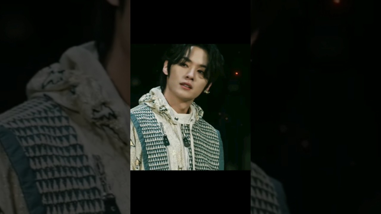 Obejrzyj That smirk 🥵 #leeknow #straykids #S_Class #skzedits w YouTube Obejrzyj That smirk 🥵 #leeknow #straykids #S_Class #skzedits w YouTube