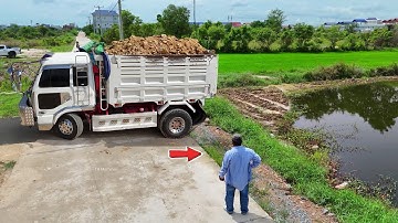Perfectly Processing Landfill Task !!Dump Truck 5Ton pour soil & Dozer KOMATSU PUSHING, Mix VDO