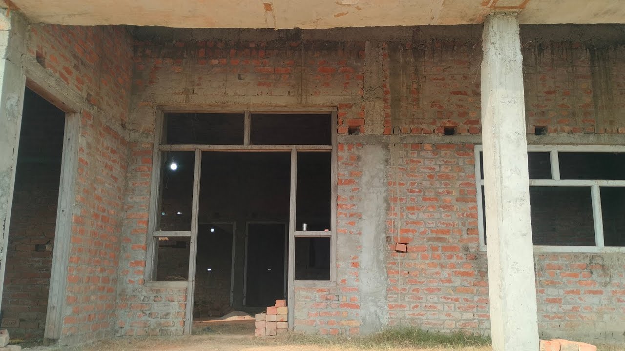 Wall cutting pipe fitting