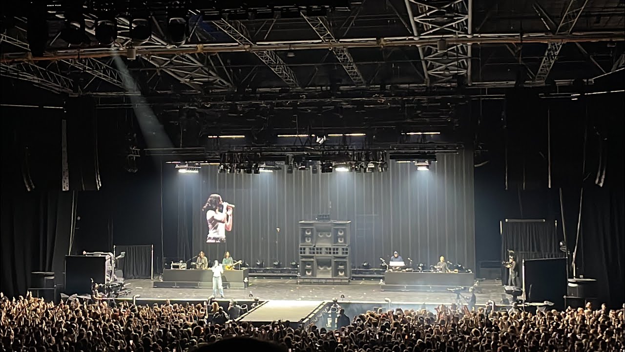 Lorde - Royals Live Ultrasound World Tour Zénith Paris 10.11.25