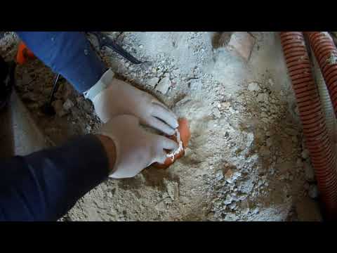 Video: Jak opravíte podzemní PVC potrubí?