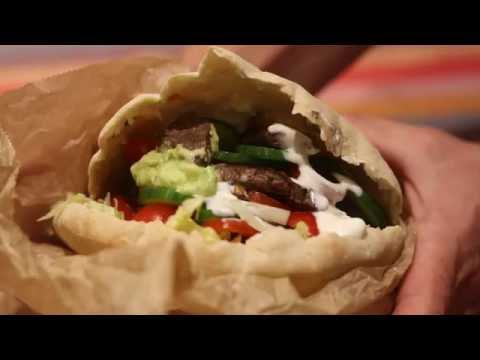 Video: Sådan Tilberedes økonomipizza På Pitabrød