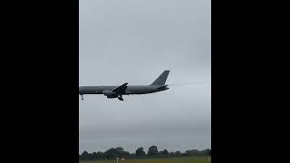 !Rare! RNZAF Boeing 757 landing into Christchurch