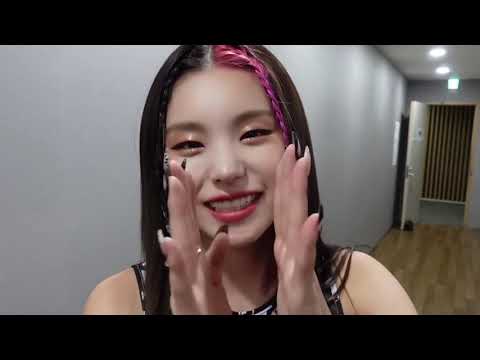 [ITZY] 오늘은 옞냥이 아니고 신난 옞멍이 (예지)