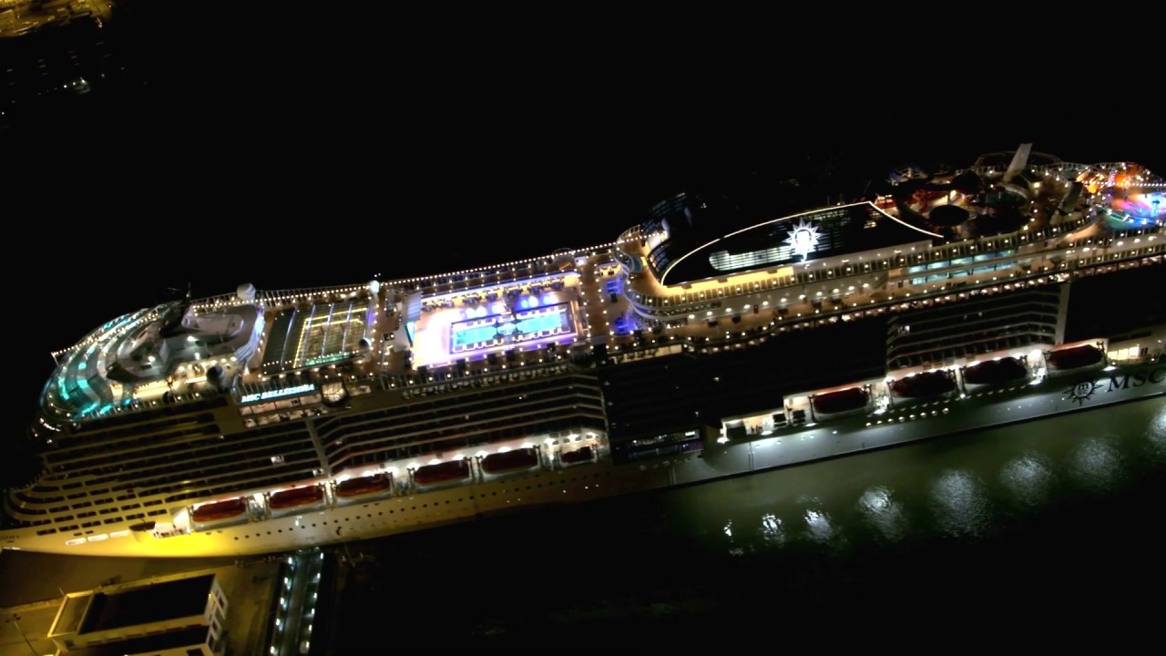 MSC Bellissima leaving the shipyard at Saint-Nazaire