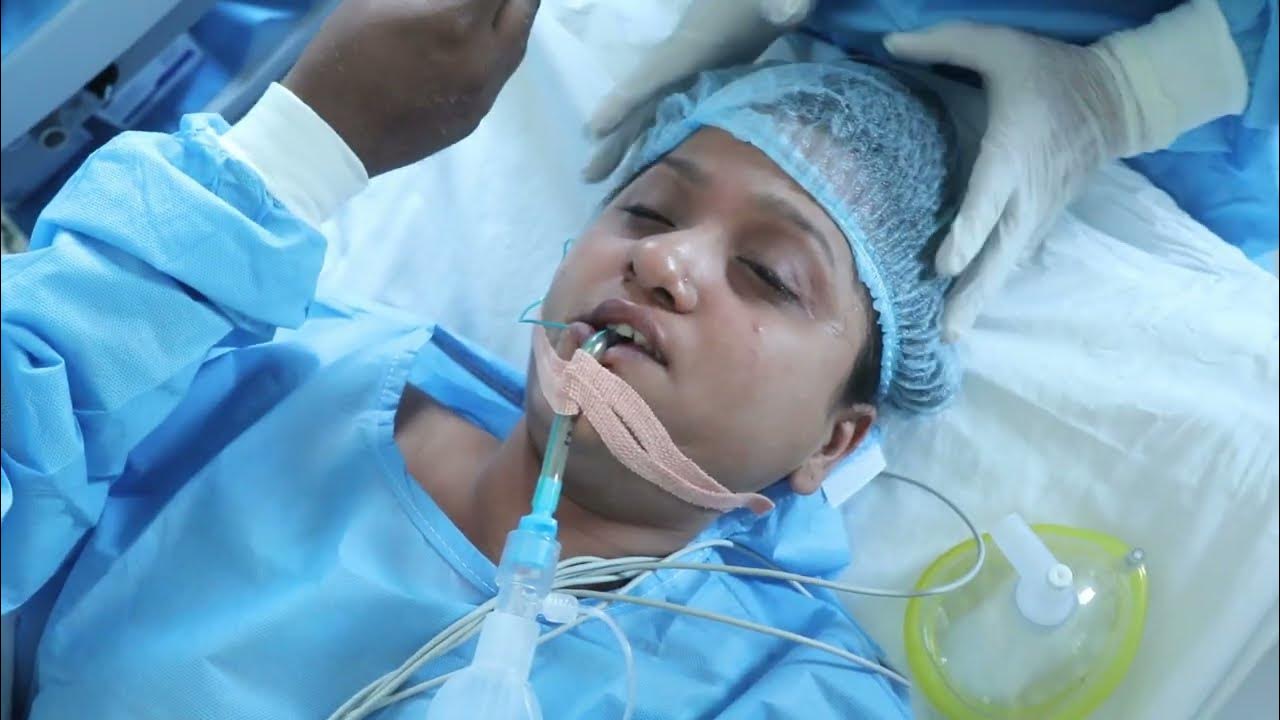Anesthesia for a girl undergoing facial treatment