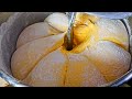 Giant Melonpan (Melon Bread) Making Skills / 巨大菠蘿麵包製作技能 - Taiwanese Street Food
