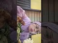 Assalamualaikum bunda...Makan siang sambil nyante dengan Nasi Padang.