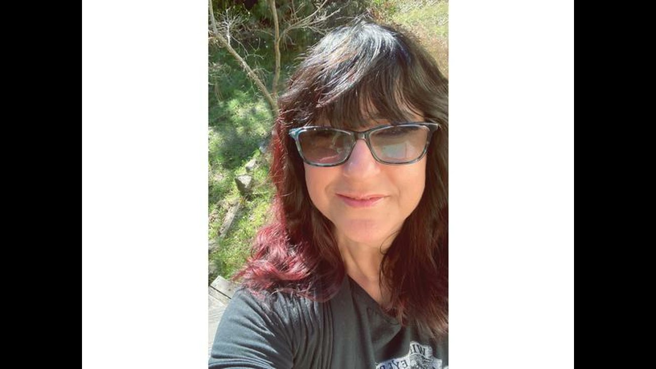 Quintessential Listening: Poetry Online Radio Presents Julie Valin