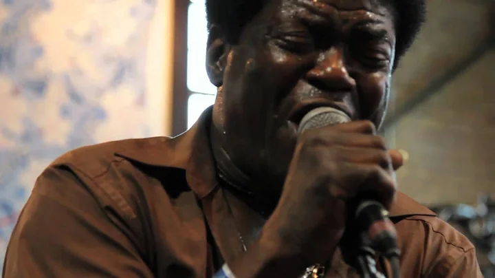 Charles Bradley - The World (Is Going Up in Flames...