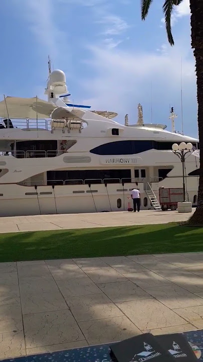 SYMPHONY YACHT $150M FEADSHIP 101.75 m @archiesvlogmc 