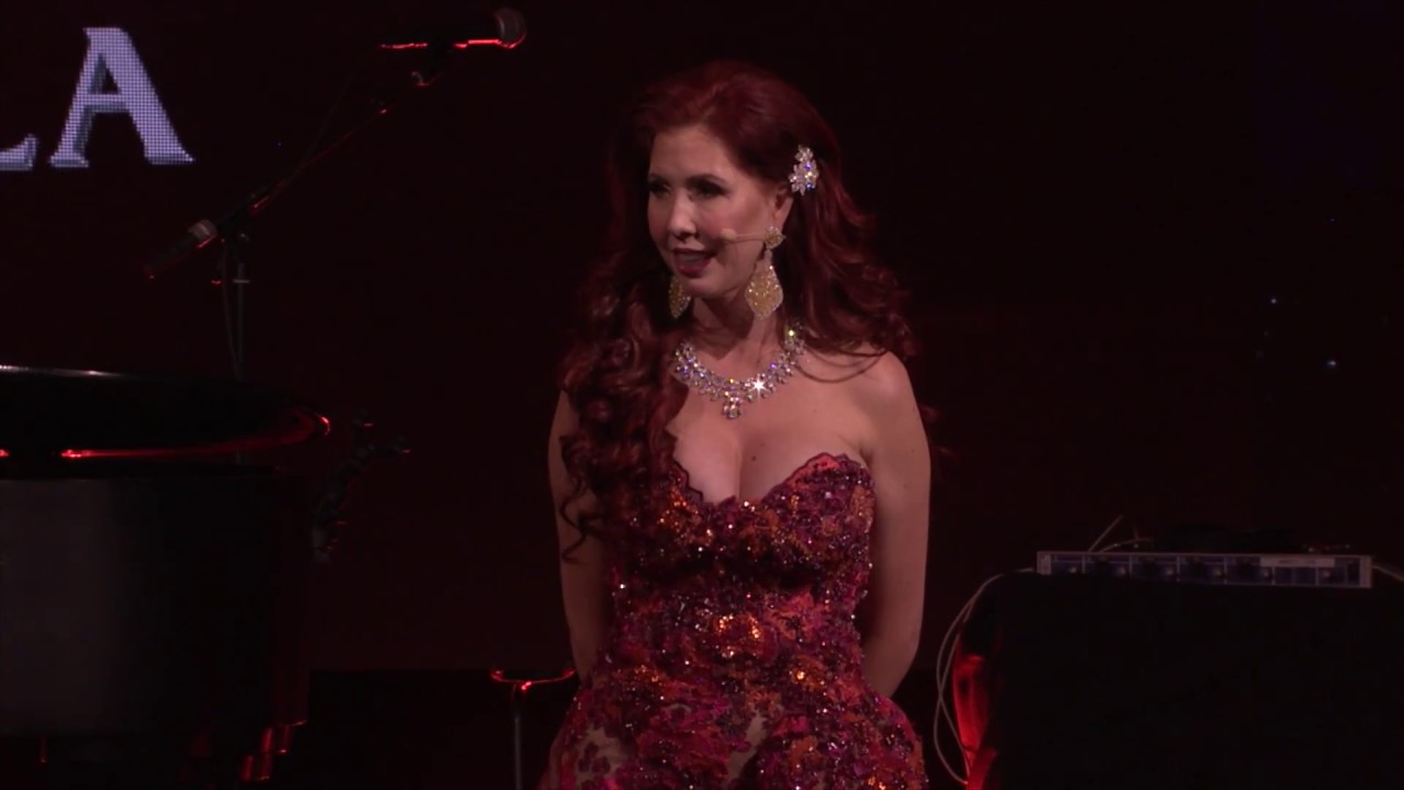 Stacie Stephenson Presents At The Cures Gala 18 In Chicago Youtube