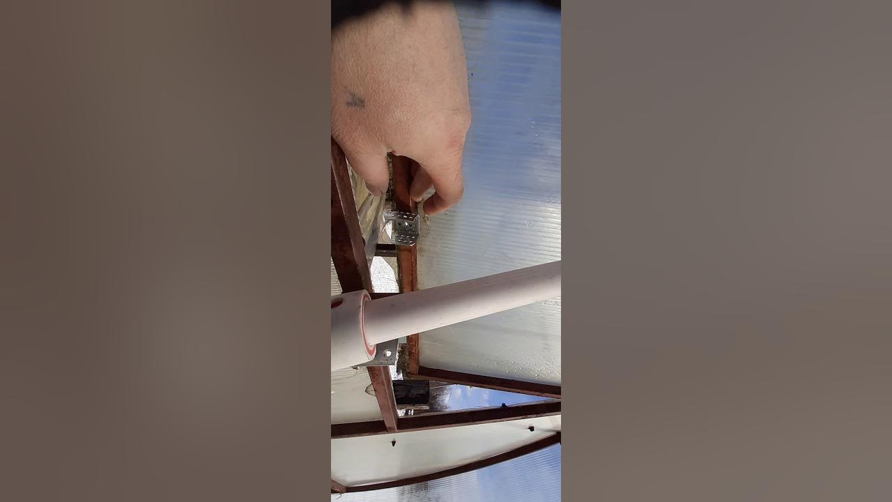 тепличные форточки, фиксатор - YouTube