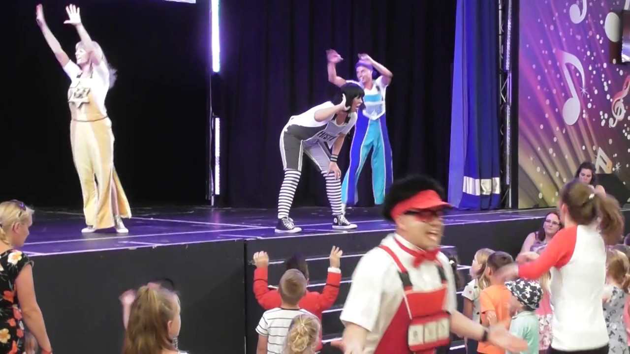 SKYLINE Gang, Dance With Us - Full Show. Bognor Regis 18th July 2018