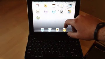UWHS - Syncing the ZAGG mate with keyboard with an iPad.mp4