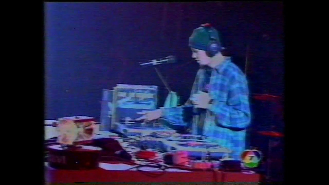 สี่แยกในดวงใจ    TKO   (น่าจะเป็นวง ฮิปฮอป/แร็พ ยุคแรกๆ ในเมืองไทย)