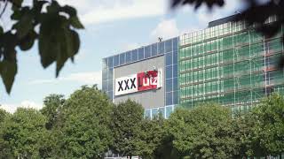 Xlutz Budapest Lehel Út Homlokzati Tábla Kihelyezés