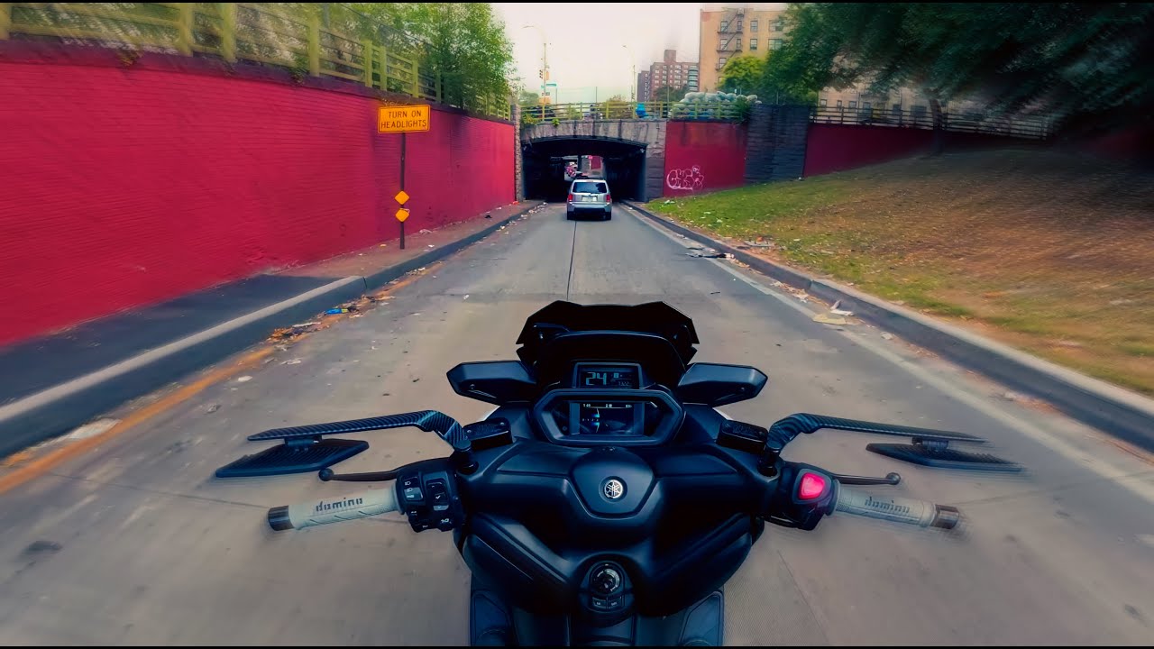 Yamaha XMAX 300 | Why Lane Splitting Feels Safer in NYC