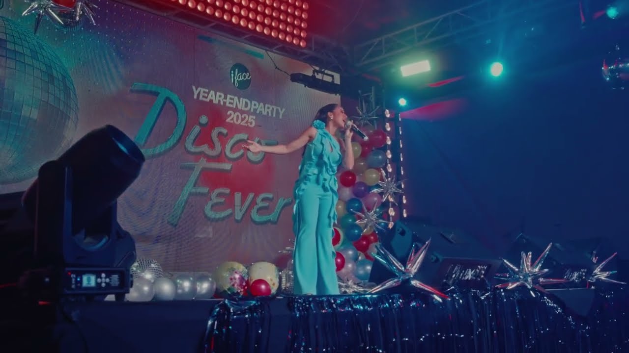 Morissette sings "No More Tears" at private party (2025)