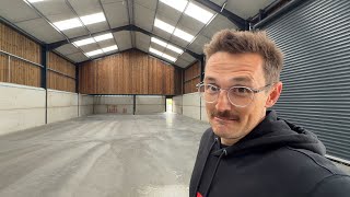 The Race is On… Can we Transform this Building in 7 Days!? 🌾🎃 screenshot 5
