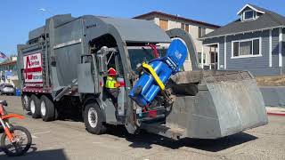 Garbage Trucks In Action | Lots of Trash Truck Dumping