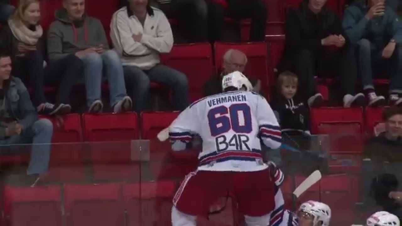 Vehmanen goal celebration