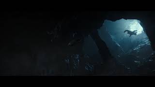 Godzilla vs Kong , Scene where Godzilla uses a portal in Antarctica to go to hollow earth.