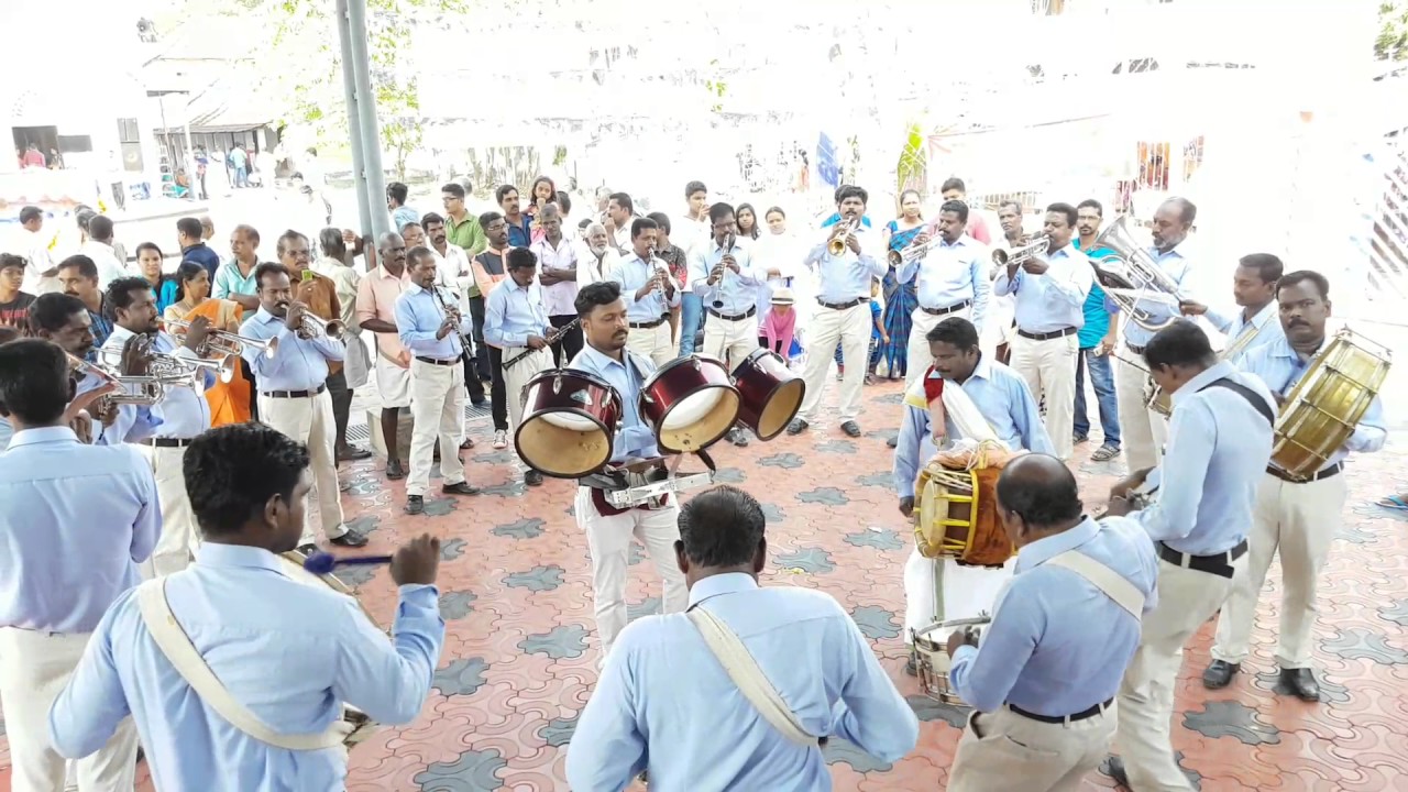 Oru madhurakinavin band