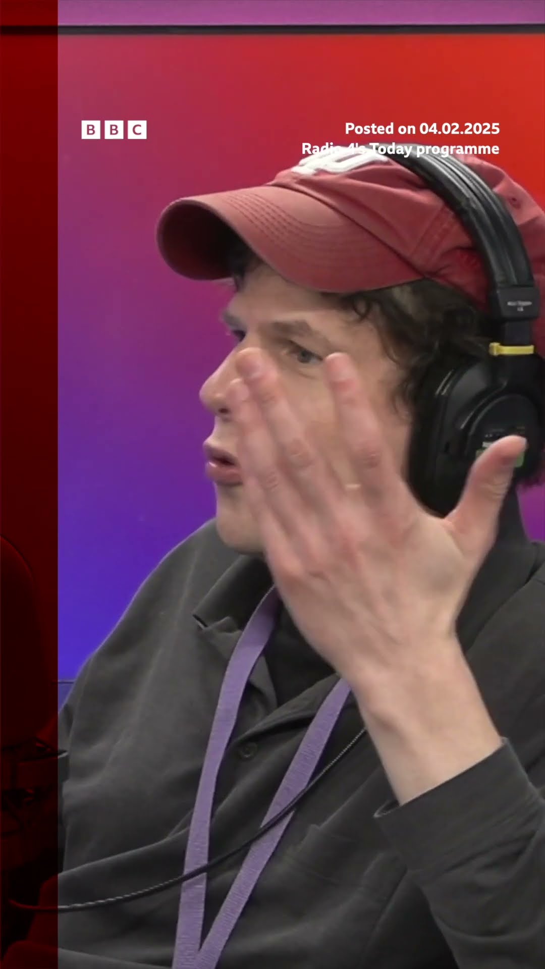 Jesse Eisenberg: I don't want to think of being associated with Zuckerberg | BBC News