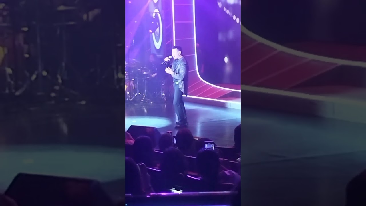 The Clones Concert (Opening Number)